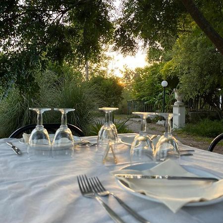 Agriturismo Tenuta La Monaca Aradeo Kültér fotó