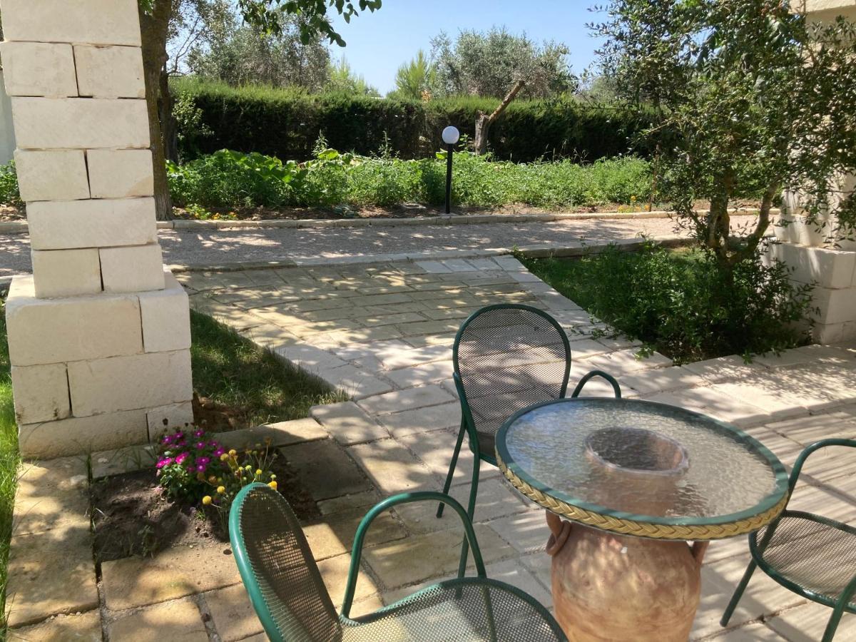 Agriturismo Tenuta La Monaca Aradeo Kültér fotó