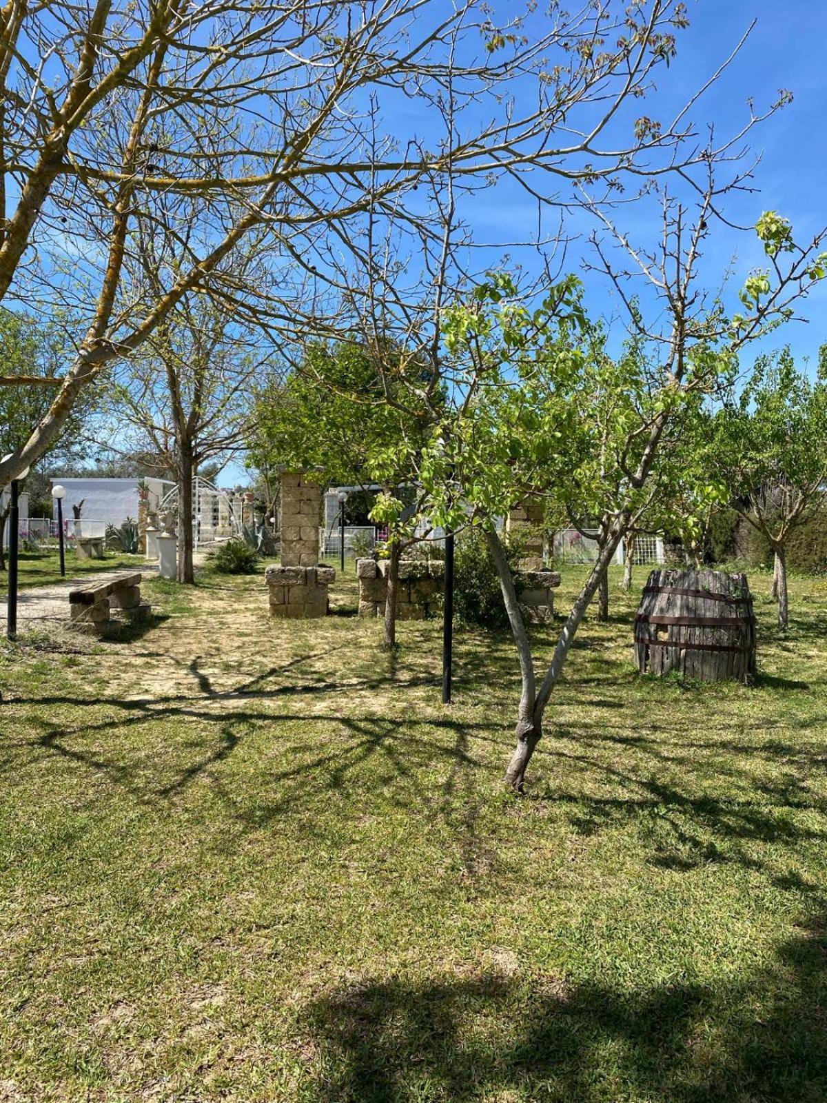 Agriturismo Tenuta La Monaca Aradeo Kültér fotó